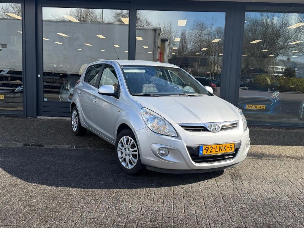 Hyundai i20 1.2i Business Ed. NAP” Clima contr. 5-Deurs, 450 kg, Gebruikt, 31 €/maand, 4 cilinders