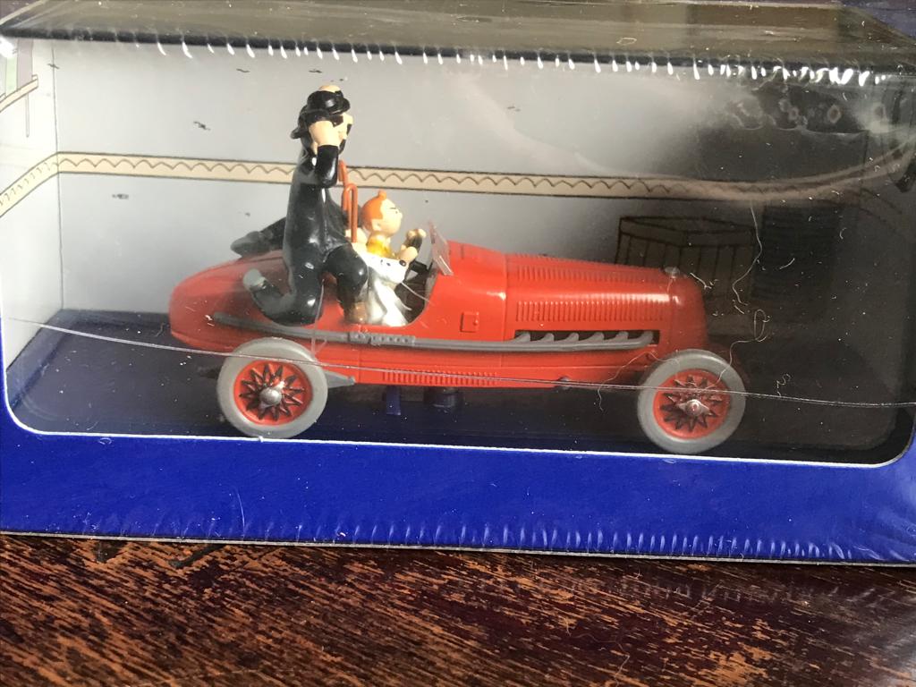 Kuifje auto, Verzamelen, Stripfiguren, Nieuw, Beeldje of Figuurtje, Kuifje, Verzenden