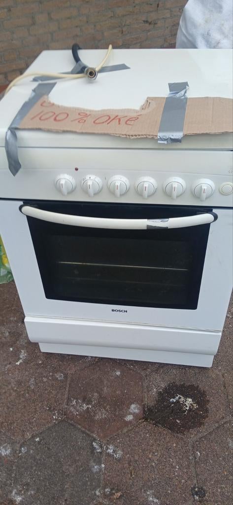 Gasfornuis met oven. Bosch, Zo goed als nieuw, Gas, Vrijstaand, 85 tot 90 cm