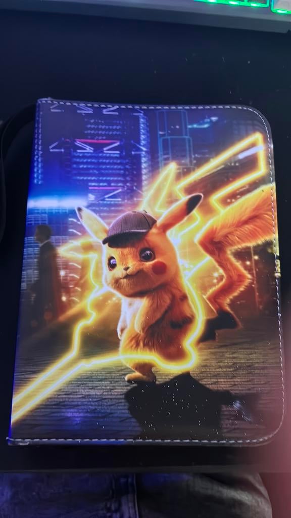 Pomemon kaarten plus boek waar ze in kunnen, Ophalen of Verzenden, Zo goed als nieuw