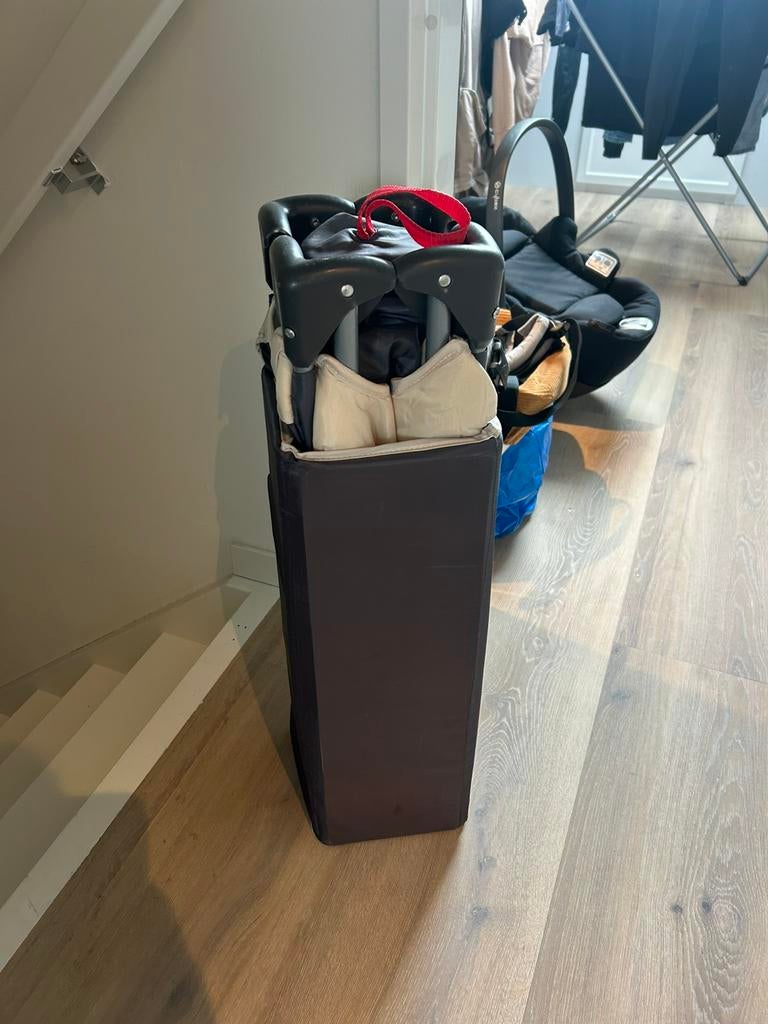 Campingbedje, Ophalen of Verzenden, Gebruikt, Reisbedje