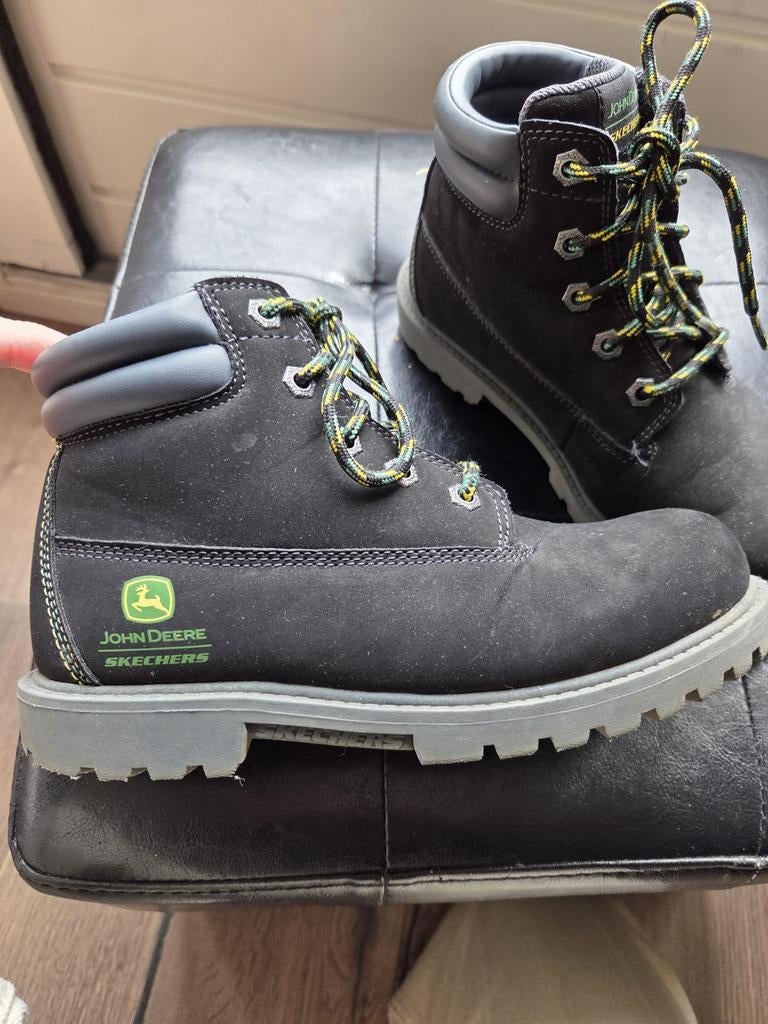 John Deere Skechers jongens schoenen zwart maat 35, Schoenen, Ophalen of Verzenden, Zo goed als nieuw, John Deere Skechers