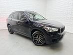 BMW X1 SDrive18i High Executive AUTOMAAT PDC PANO LEER, Auto's, BMW, Gebruikt, Zwart, 3 cilinders, 1405 kg