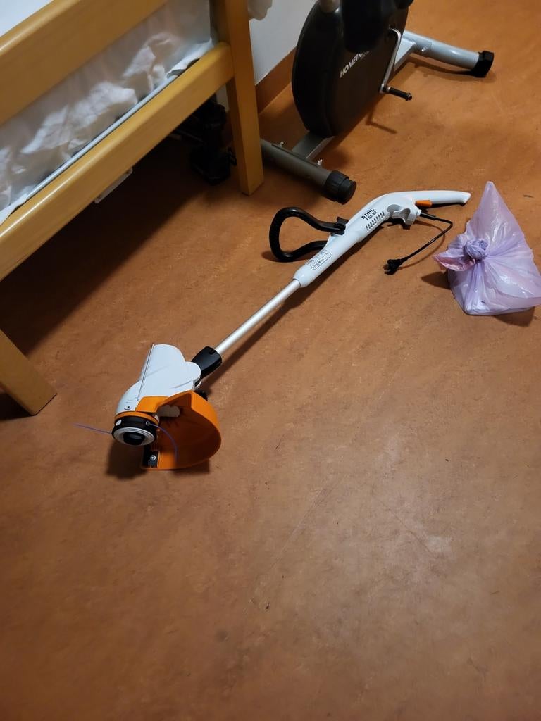 Stihl FSE 31 grastrimmer nieuw nog niet gebruikt, Ophalen of Verzenden, Nieuw