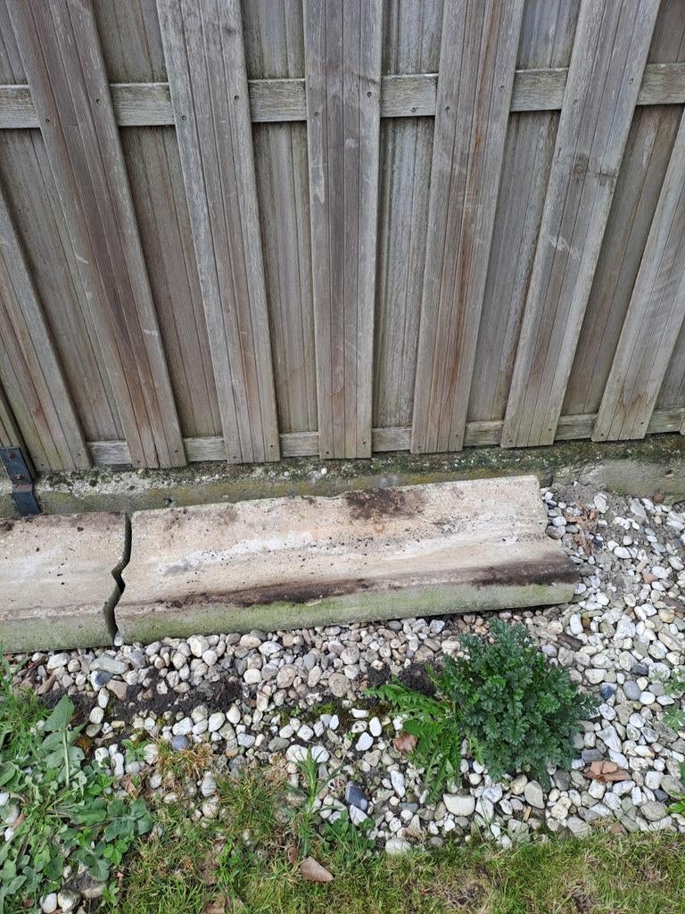 Gratis 3 Betonnen watergoten - 100x30x12 cm, Tuin en Terras, Ophalen