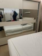 Tweepersoonsbed met nachtkastje en spiegelkast merk Istikbal, Gebruikt, Wit, Tweepersoons, Ophalen of Verzenden