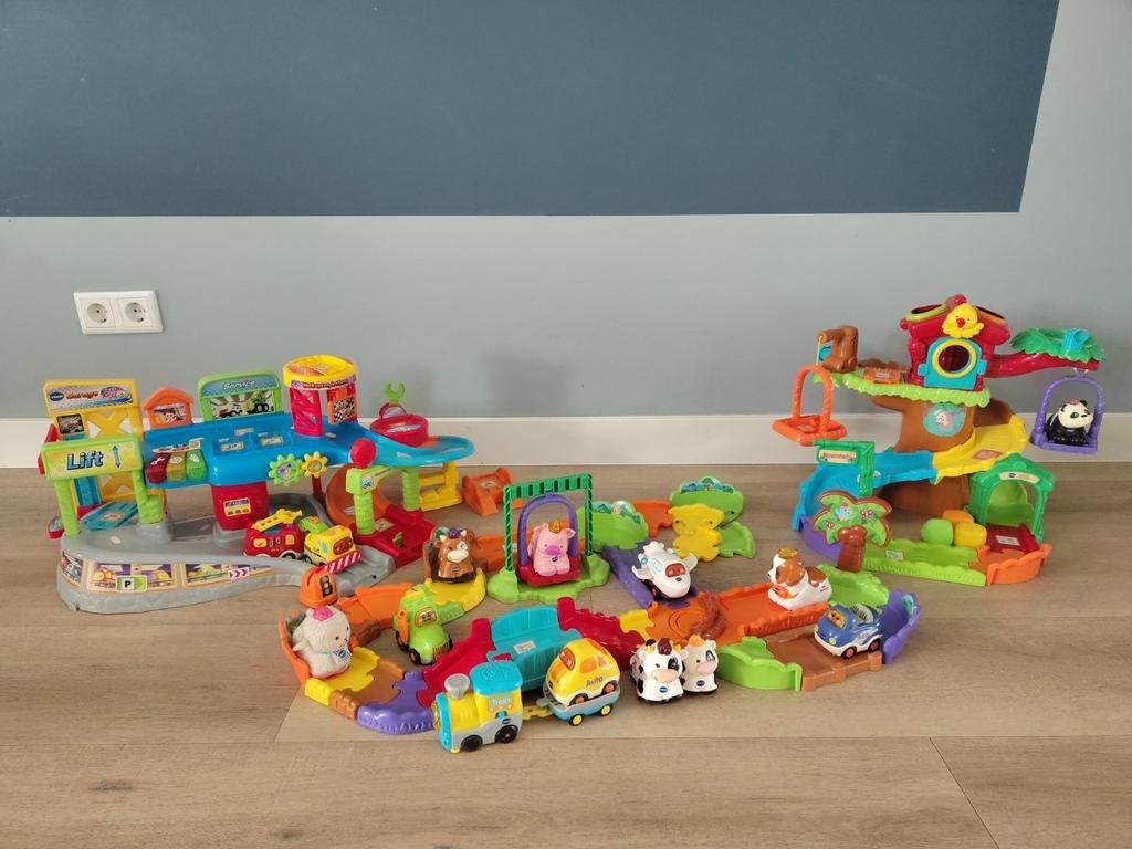 VTech Toet Toet Auto's Garage & Zoef Zoef Dieren Boomhut, Ophalen, Gebruikt, Jongen of Meisje