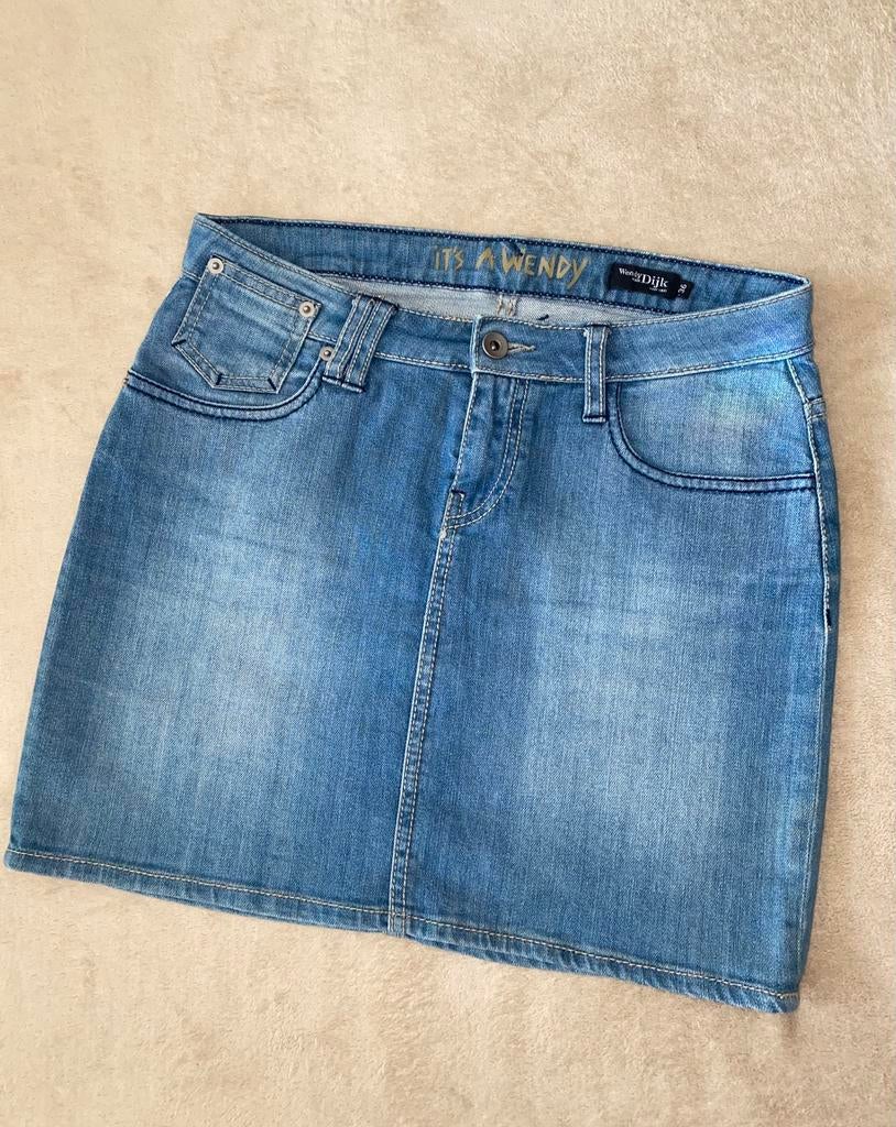 Schattige zomerse jeans rokje in maat 36 van Wendy van Dijk, Blauw, Ophalen of Verzenden, Zo goed als nieuw, Knielengte