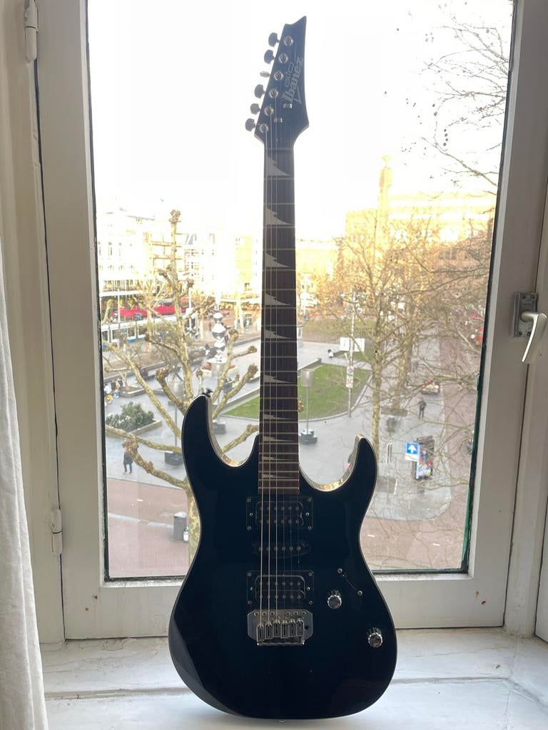 Ibanez GIO Elektrische Gitaar - Goed Onderhouden, Muziek en Instrumenten, Snaarinstrumenten | Gitaren | Elektrisch, Gebruikt, Solid body