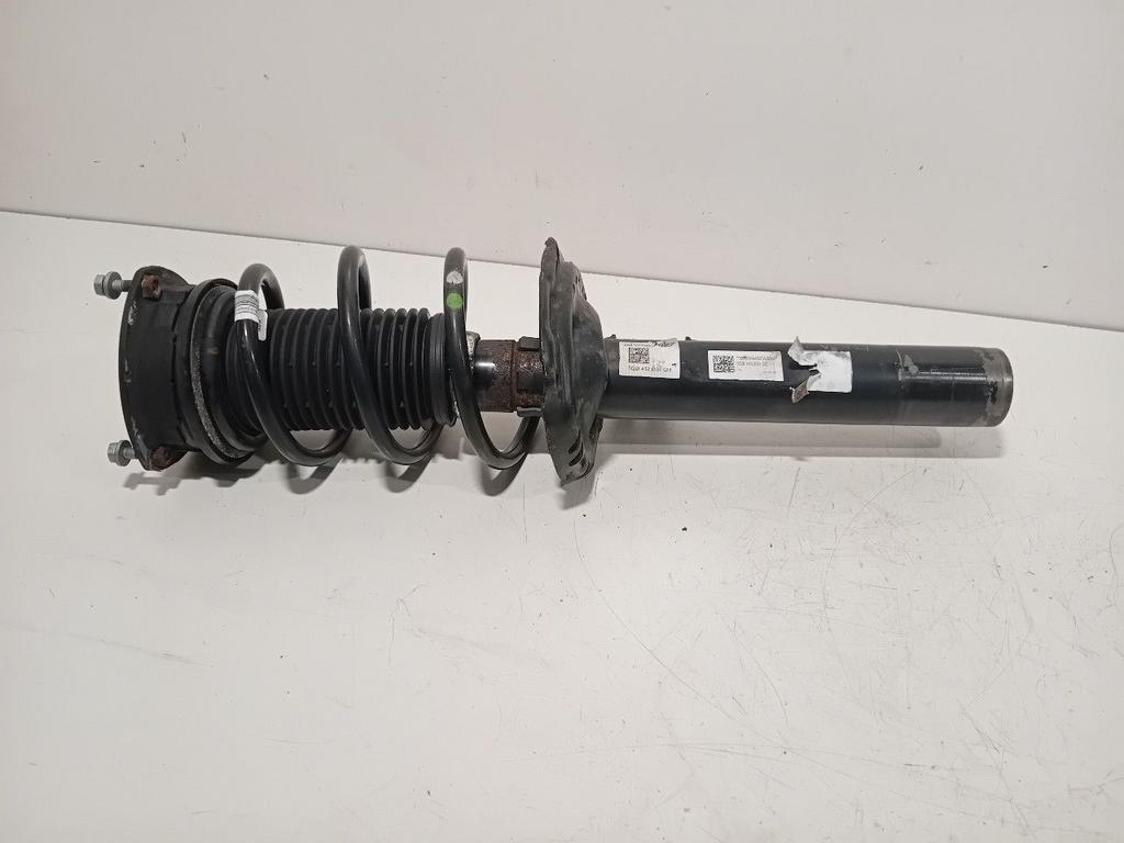 Schokbreker links voor Volkswagen Golf, Onderdelen@venauto.nl, Van der Ven Autorecycling B.V., Gebruikt, Ettenseweg 76, 4706 PB Roosendaal, The Netherlands