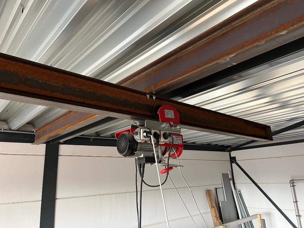 Elektrische takel met loopkat, Doe-het-zelf en Verbouw, Lieren en Takels, Ophalen, Zo goed als nieuw, Elektrisch