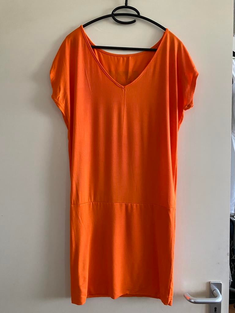 Oranje jurkje maat S/M van Supertrash voor wk of koningsdag, Ophalen of Verzenden, Gedragen, Maat 38/40 (M), Oranje