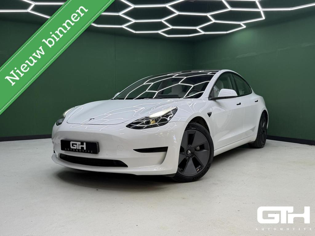 Tesla Model 3 Standard RWD Plus 60 kWh Autopilot | Leder, Auto's, Tesla, Automaat, 238 pk, Achterwielaandrijving, Navigatiesysteem