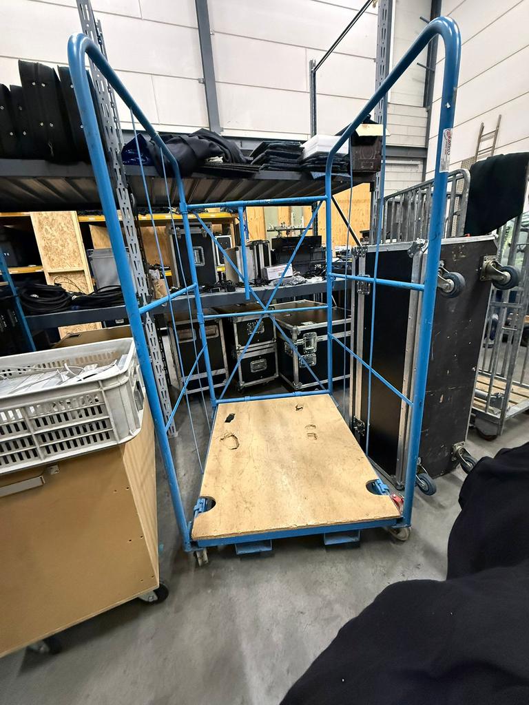 Blauwe transportkar, Doe-het-zelf en Verbouw, Transportwagens, 100 liter of meer, Ophalen, Gebruikt, Transportkar