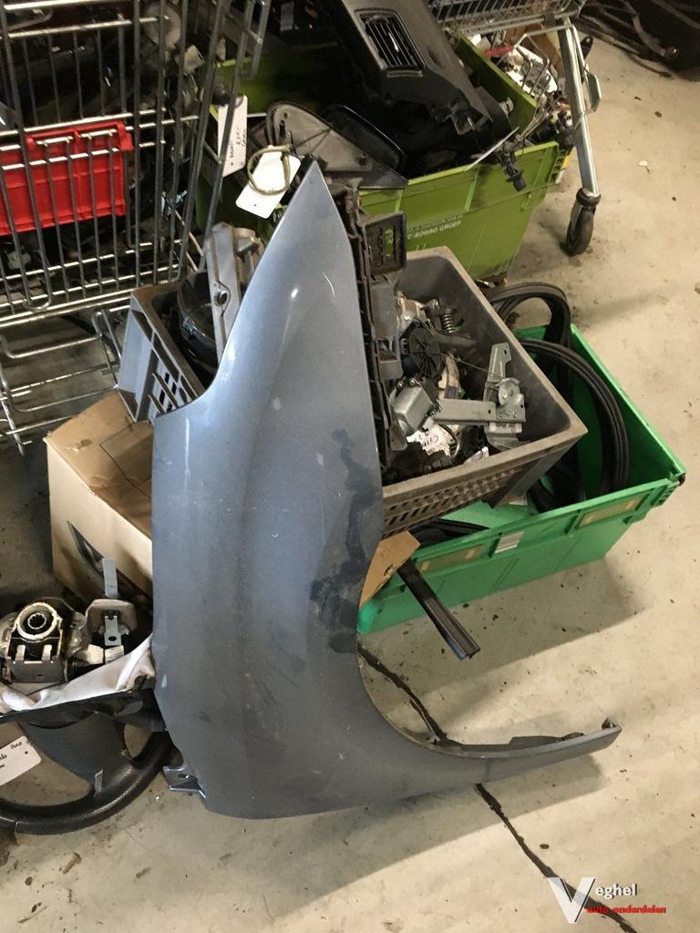 Citroen C4 2006 Voorscherm Links of Rechts