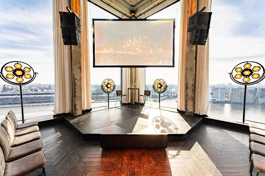 Prolyte podium delen, Ophalen, Gebruikt, Licht