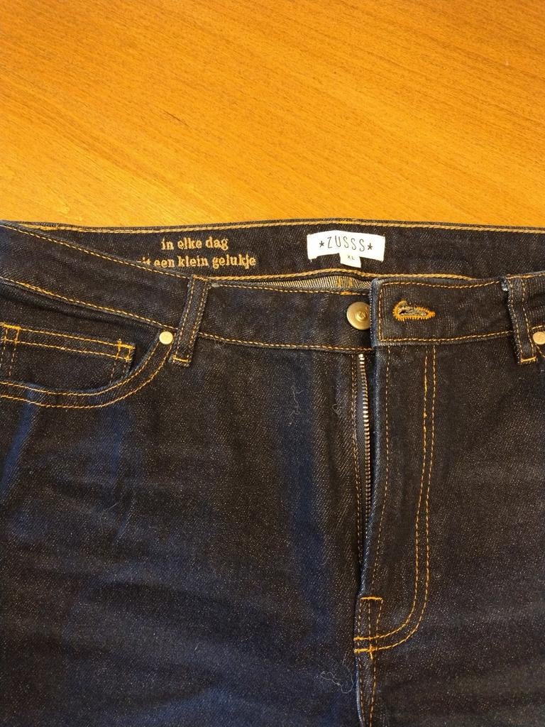 Donkerblauwe spijkerbroek Zusss xl, Ophalen of Verzenden, Nieuw, Blauw, W33 - W36 (confectie 42/44)