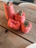 Mooie perzik rose cones, Hobby en Vrije tijd, Breien en Haken, Ophalen of Verzenden, Nieuw, Breien of Haken, Wol of Garen