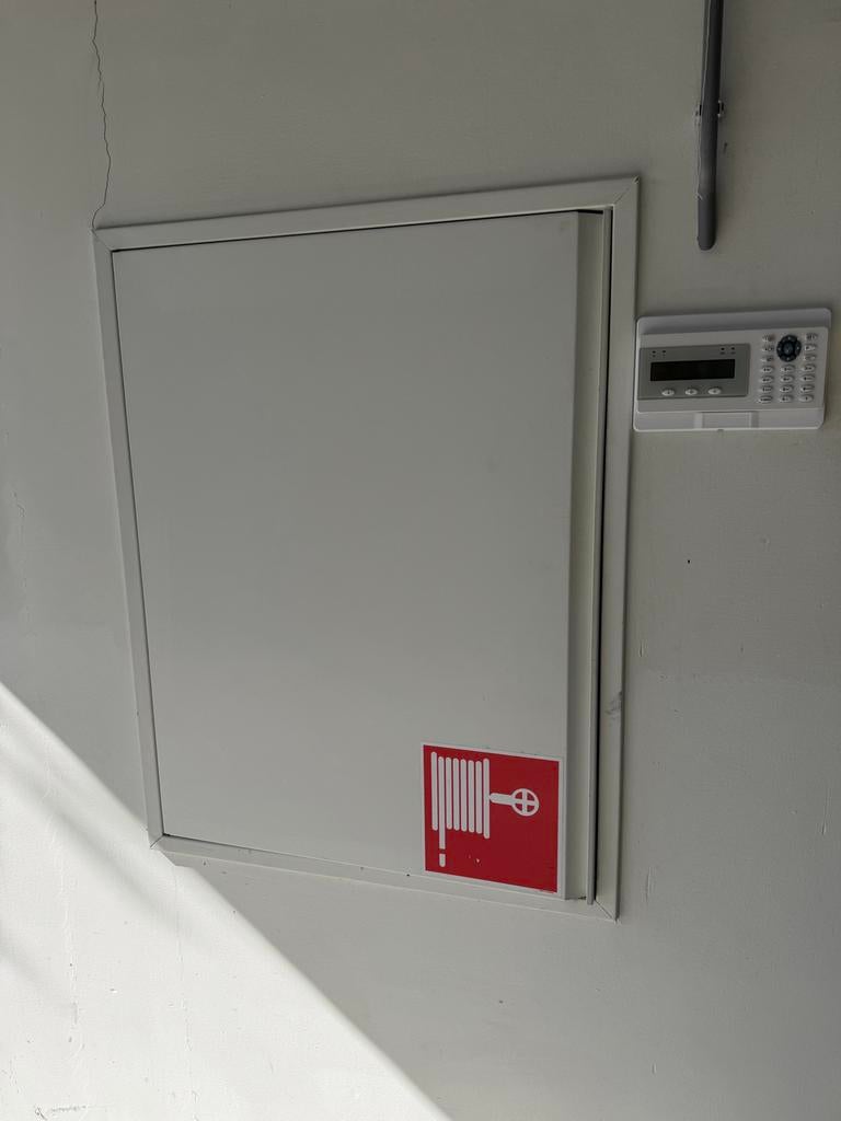 Saval brandslanghaspel, Ophalen of Verzenden, Gebruikt, Brandblusser