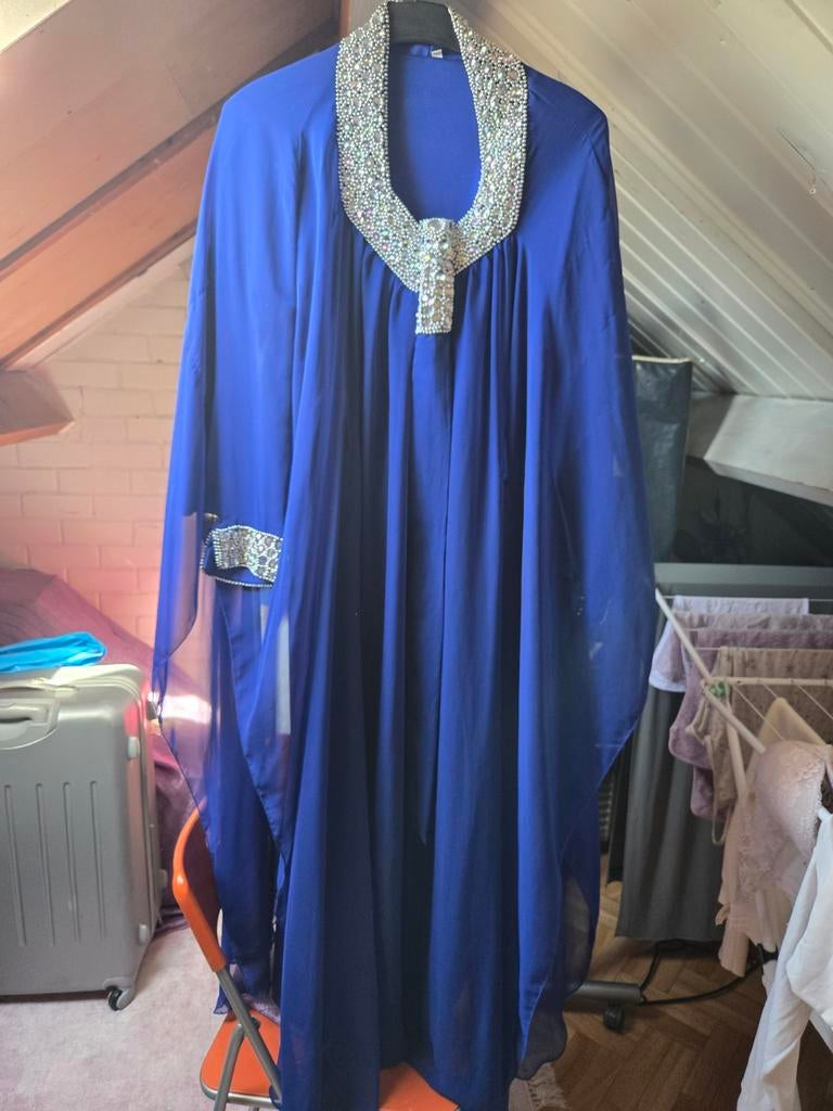 Prachtige Dubai Jurk met Riem - Koningsblauw, Kleding | Dames, Maat 38/40 (M), Blauw, Ophalen of Verzenden, Onder de knie