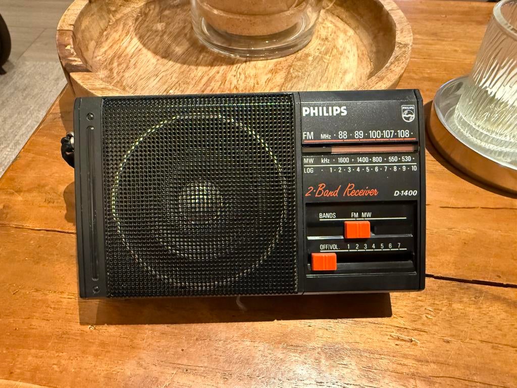 Philips 2 Band Reciever D-1400 FM en MW band., Audio, Tv en Foto, Radio's, Ophalen of Verzenden, Gebruikt, Transistorradio