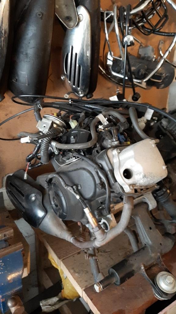 Piaggio iGET Euro 4 motorblok compleet, Ophalen