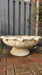Decoratieve plantenbak op sokkel - Steen, Ophalen, Steen, Gebruikt, Rond