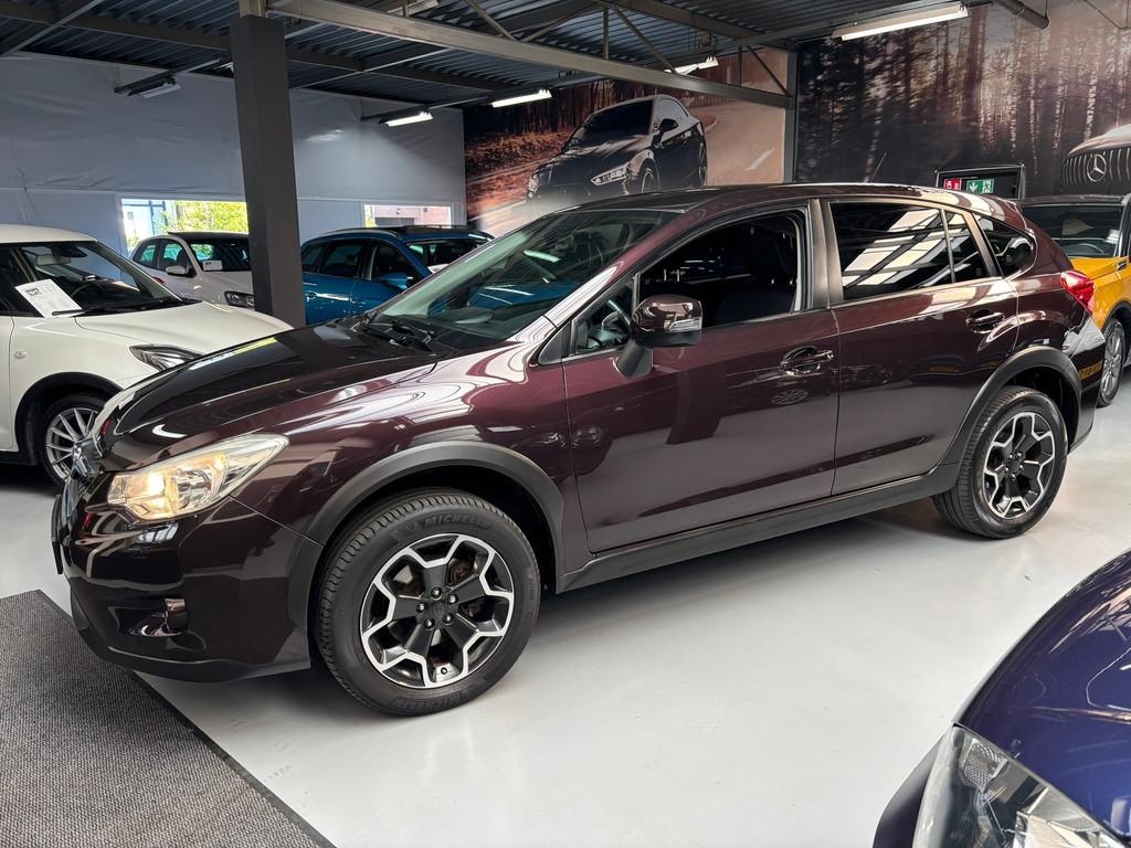 Subaru XV 1.6i Luxury AWD / Camera / Automaat / Stoelverwarm, Auto's, Subaru, Euro 5, Stof, Gebruikt, Zwart