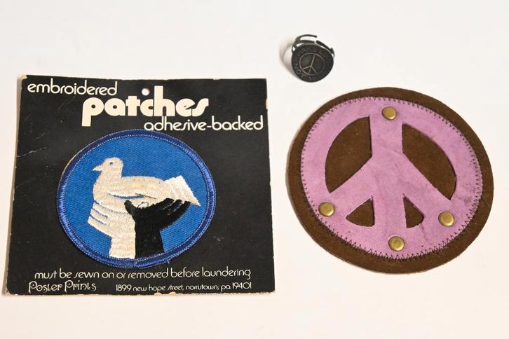 make love not war ring 2 peace patch vintage seventies retro, Verzamelen, Militaria | Algemeen, Landmacht, Embleem of Badge, Amerika
