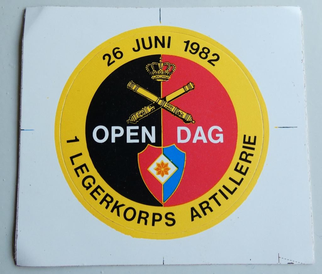 Sticker Artillerie 1 Legerkorps 1982 leger landmacht, Ophalen of Verzenden, Zo goed als nieuw, Overige typen