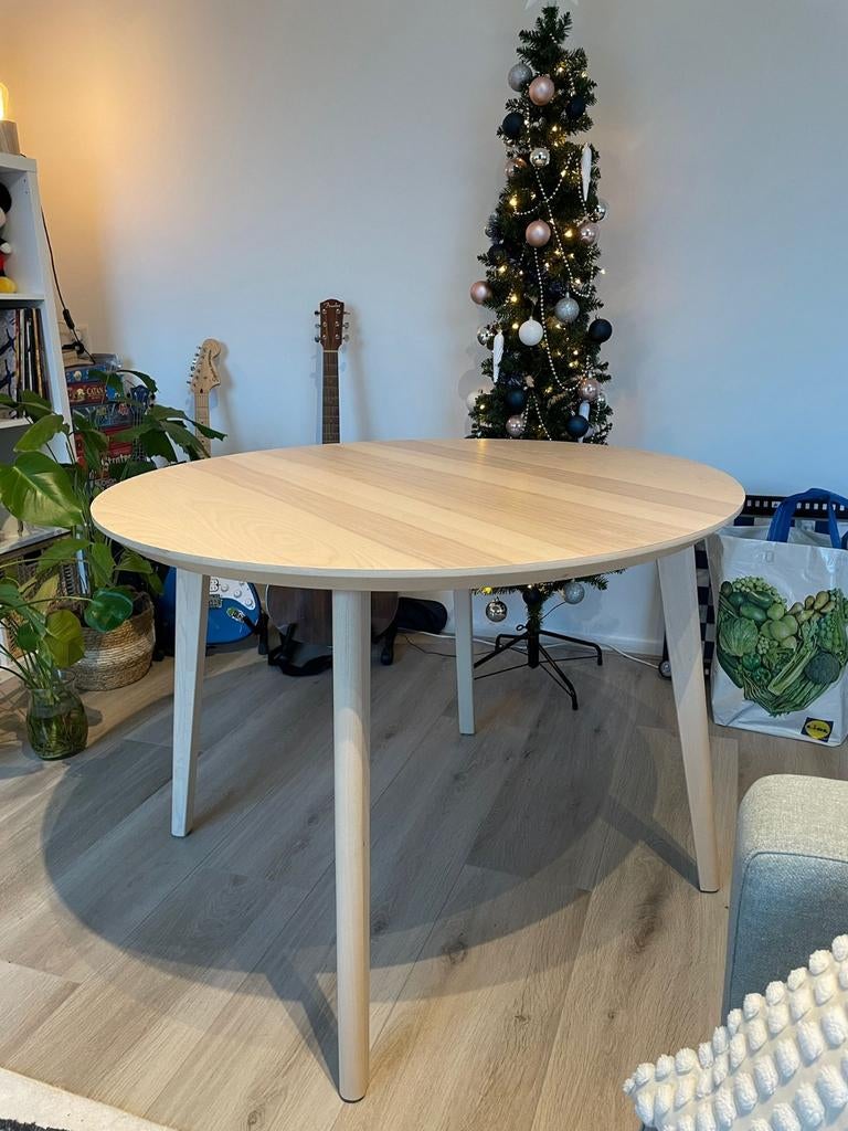 Round dining table 105cm made of wood, Ophalen, Zo goed als nieuw