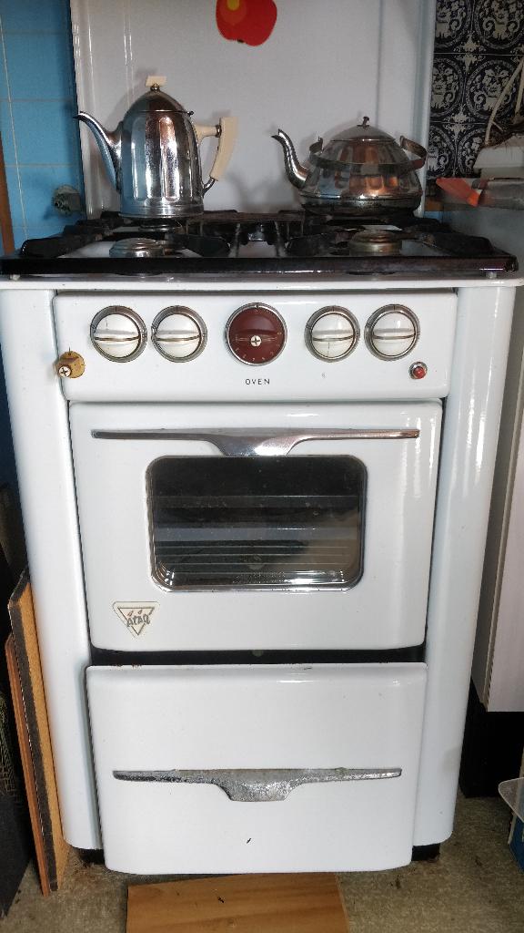 Antiek Atag gasfornuis, Witgoed en Apparatuur, Fornuizen, Ophalen, Gebruikt, 4 kookzones, Gas