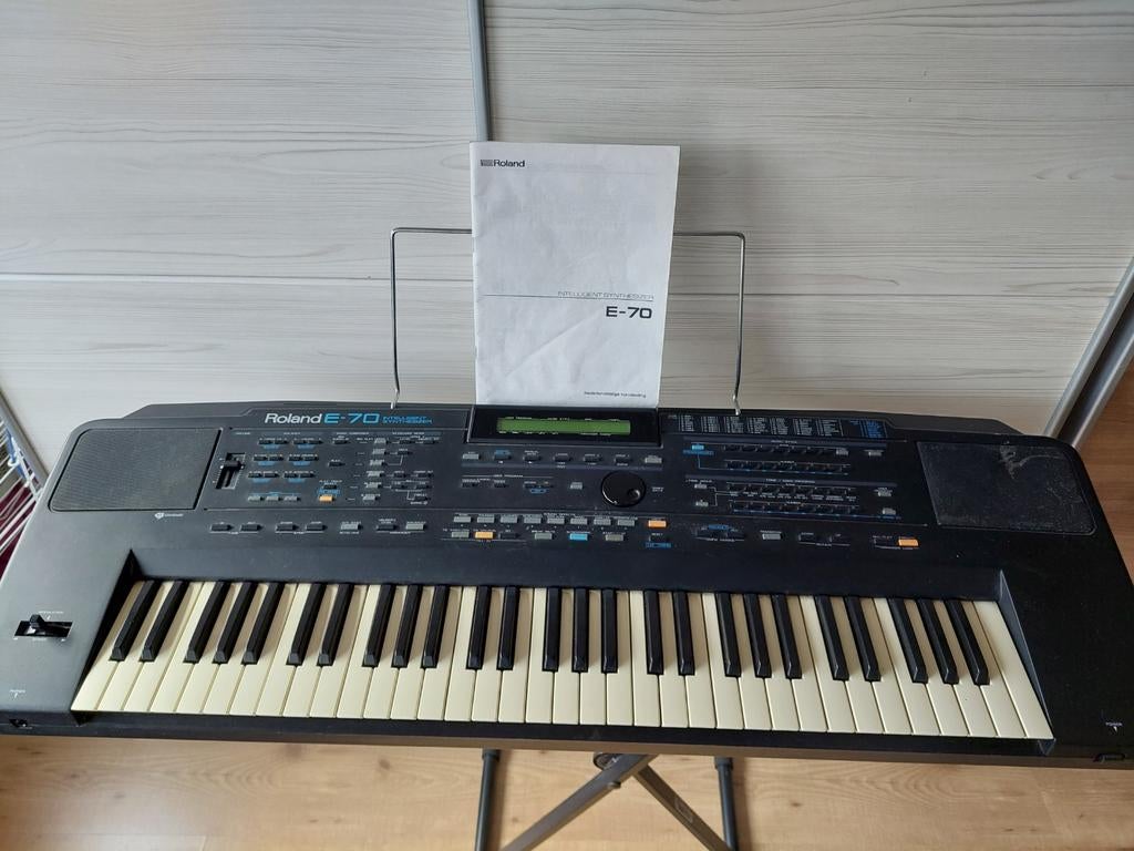 Roland E-70 Keyboard/Synthesizer - Vintage Workstation, Ophalen, Roland, Met midi-aansluiting, 61 toetsen
