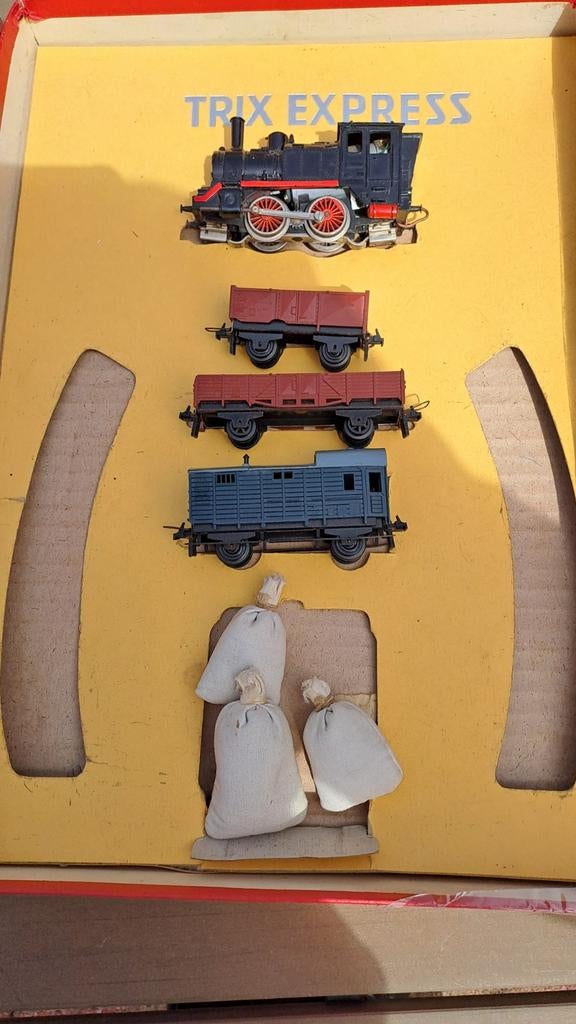 Trix express trein set, niet compleet, Hobby en Vrije tijd, Modeltreinen | H0, Ophalen of Verzenden, Gebruikt, Gelijkstroom, Trix