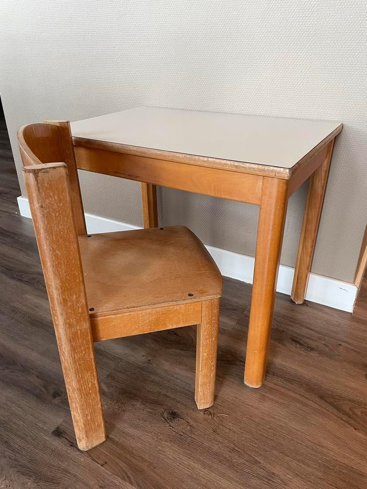 Vintage Kindertafel met Stoel, Kinderen en Baby's, Kinderkamer | Tafels en Stoelen, Gebruikt, Tafel(s) en Stoel(en), Ophalen