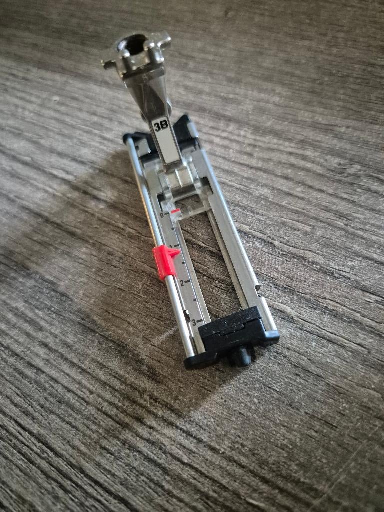Bernina knoopsgat sledevoet 3B voor oude serie A modellen, Hobby en Vrije tijd, Naaimachines en Toebehoren, Ophalen of Verzenden