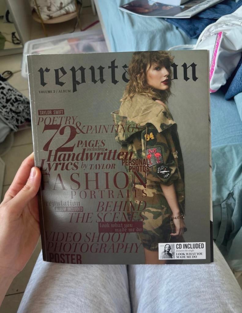 Taylor Swift Reputation Magazine Vol. 2, Ophalen of Verzenden, Zo goed als nieuw, Boek, Tijdschrift of Artikel