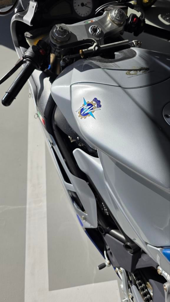 MV Agusta F4 1000 – Uniek zilver/blauw – Origineel NL, Motoren, 4 cilinders, Motorrijbewijs A, Super Sport, Particulier
