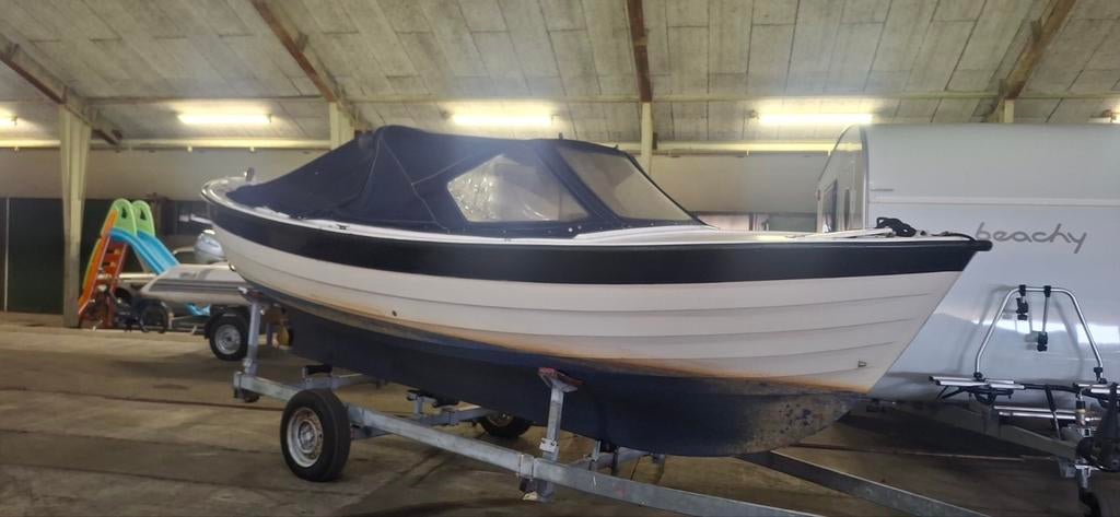 Saga 20 open sloep volvo penta diesel 2 cylinder buiskap, Watersport en Boten, Sloepen, Ophalen, 10 tot 30 pk, Gebruikt, Binnenboordmotor