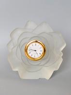 Vintage klok gesatineerd glas Lalique stijl, Verzenden