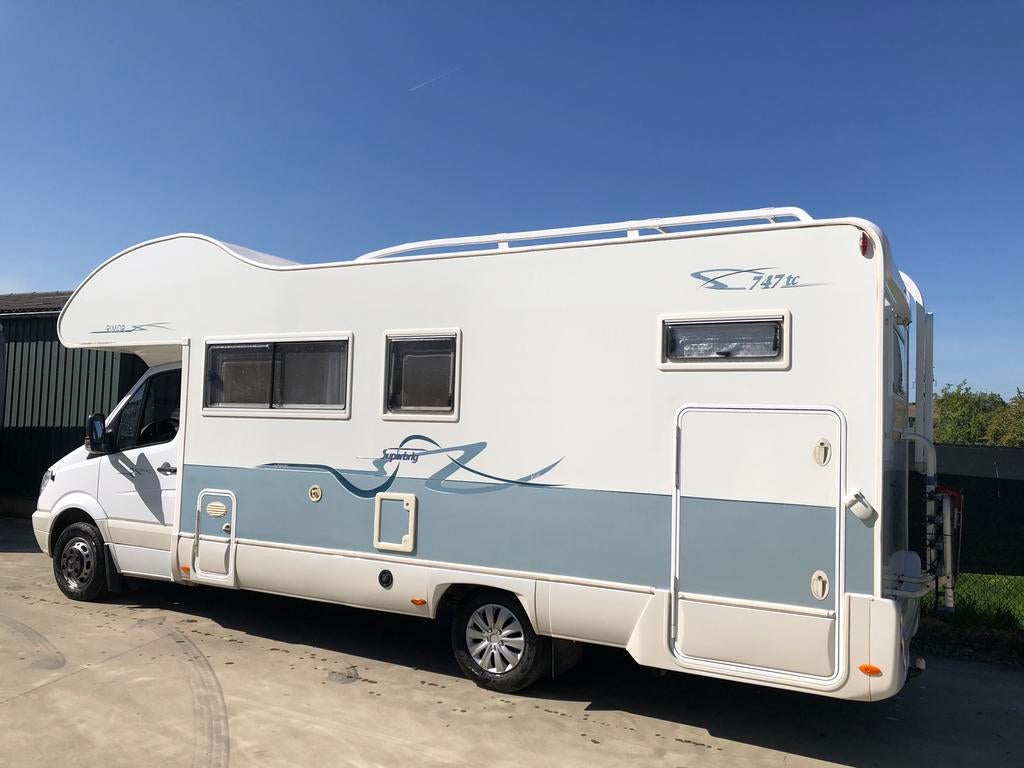 Caravans And Camping 5-6