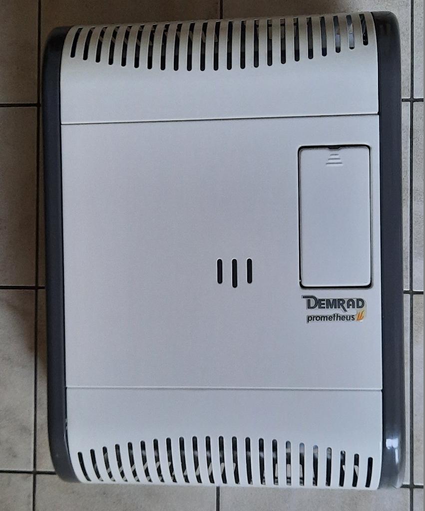 gaskachel wandbevestiging, Huis en Inrichting, Kachels, Ophalen, Zo goed als nieuw, Gas, Gaskachel
