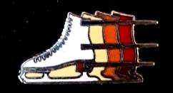 Schaatsen pin- diverse kleuren, Verzamelen, Speldjes, Pins en Buttons, Verzenden, Nieuw, Sport, Speldje of Pin