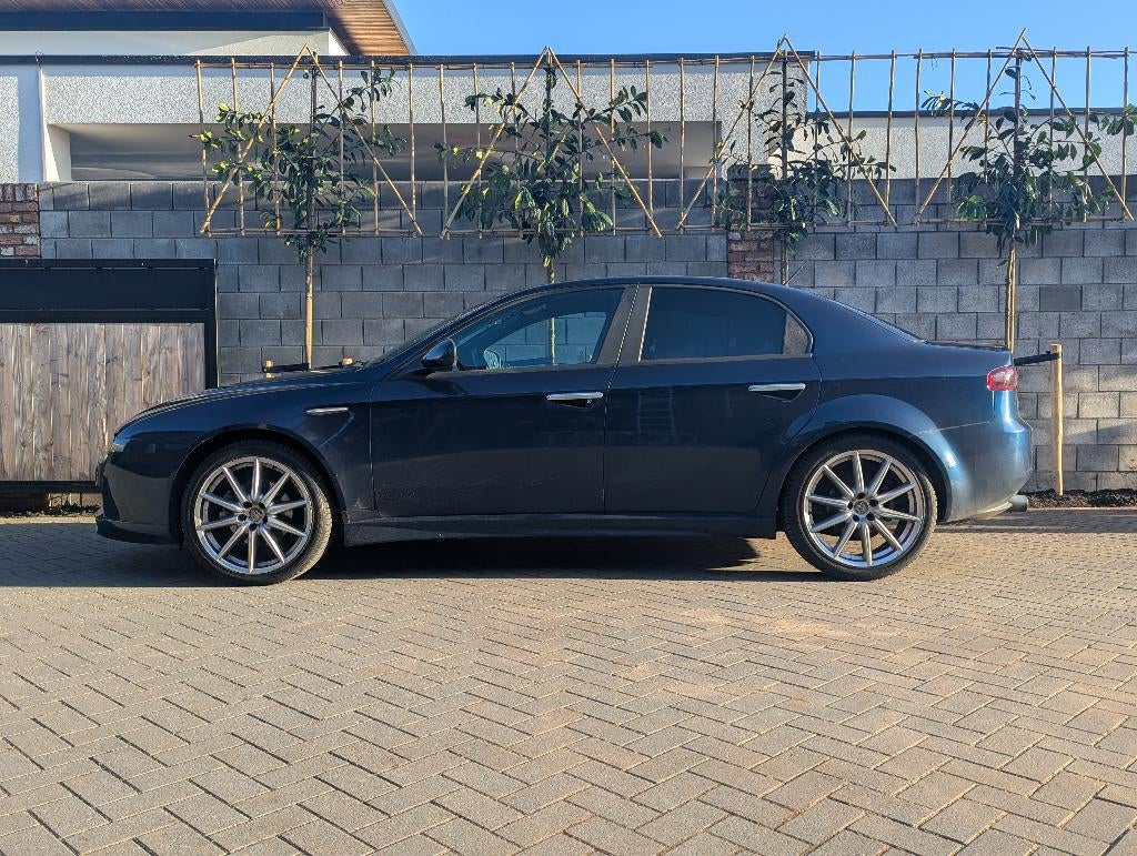 Alfa Romeo 159 1.8 MPI Ti, Zwart, 4 cilinders, Blauw, 1796 cc