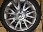 Renault velgen + zo goed als nieuwe toyo proxes CF2 banden, Ophalen, Gebruikt