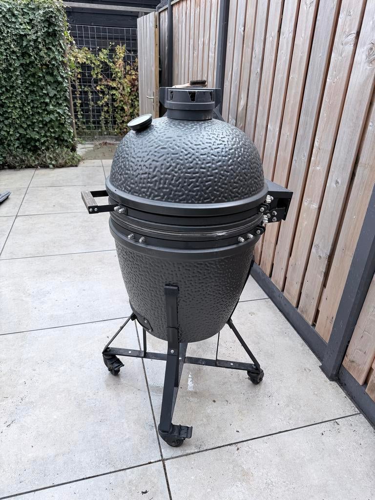 The Basterd urban Large, Tuin en Terras, Houtskoolbarbecues, Ophalen, Gebruikt