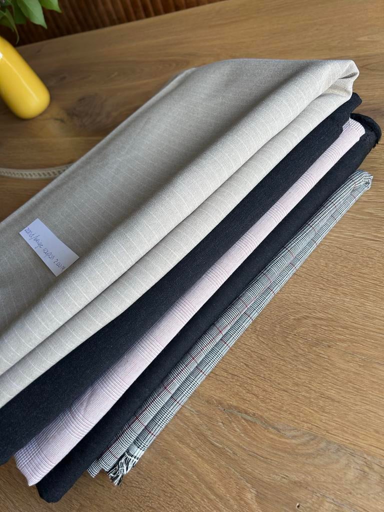 5 Stofcoupons in verschillende kleuren en maten, Hobby en Vrije tijd, Overige materialen, Overige kleuren, Nieuw, Ophalen of Verzenden