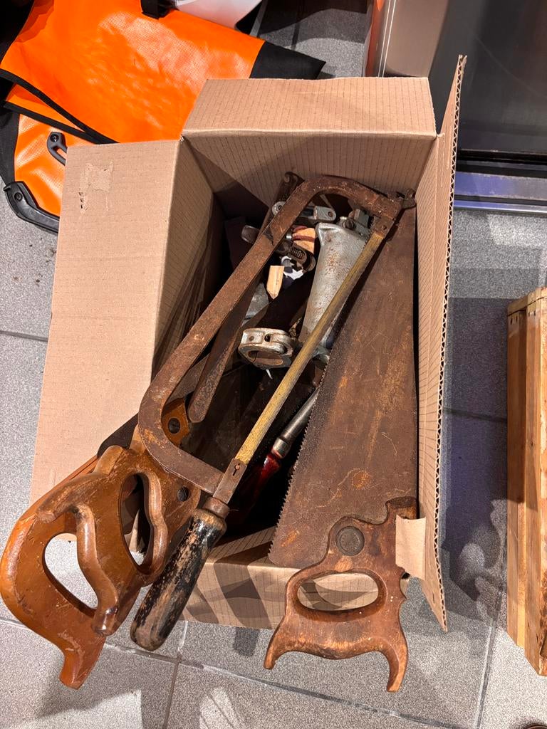 Divers gebruikt en oud handgereedschap, Ophalen, Gebruikt