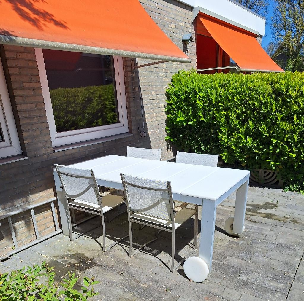 Moderne design tuinset, Tuin en Terras, Ophalen, 4 zitplaatsen, Gebruikt, Aluminium