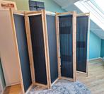 Kamerscherm met houten frame en zwarte panelen, Ophalen